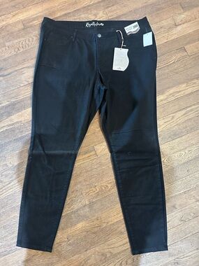 Royalty For Me Black Womens Skinny Jeans